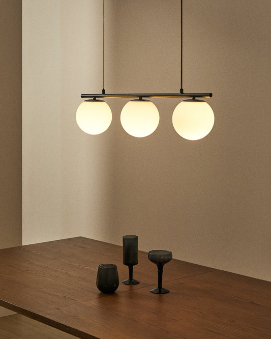 Lampada da soffitto Brisia in metallo con finitura nera e 3 sfere in vetro satinato Ø 15 cm