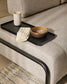 Divano Compo 2 posti beige grigiastro con vassoio piccolo e struttura in metallo nero 200 cm