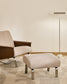 Poggiapiedi Amsen marrone chiaro con gambe in acciaio inox spazzolato 68 x 55 cm
