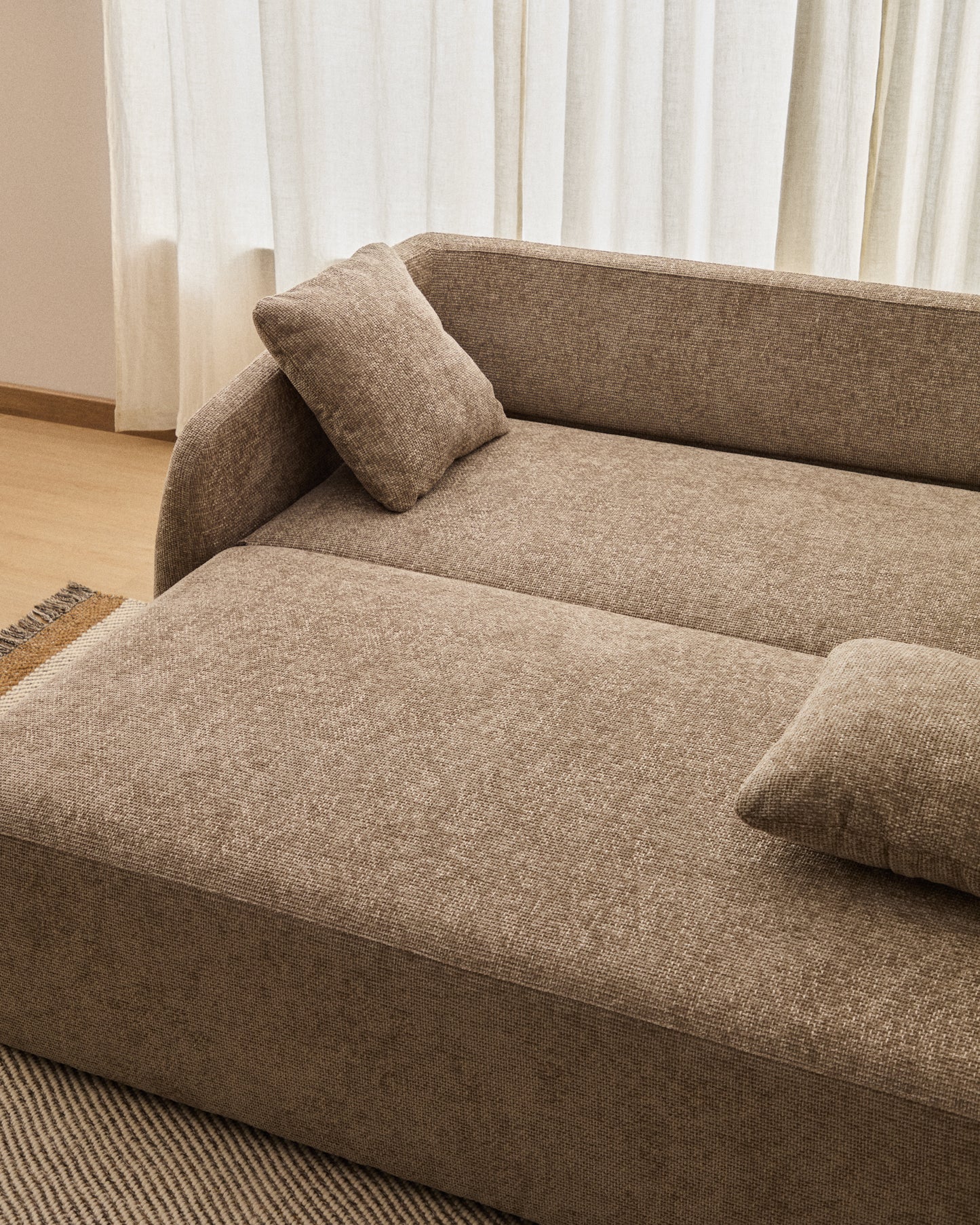 Divano letto Laira 3 posti in ciniglia tortora 218 cm