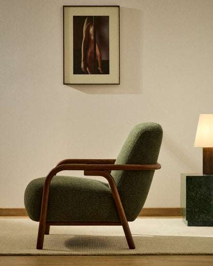 Poltrona Sylo in ciniglia verde scuro e legno massiccio di frassino con finitura color noce
