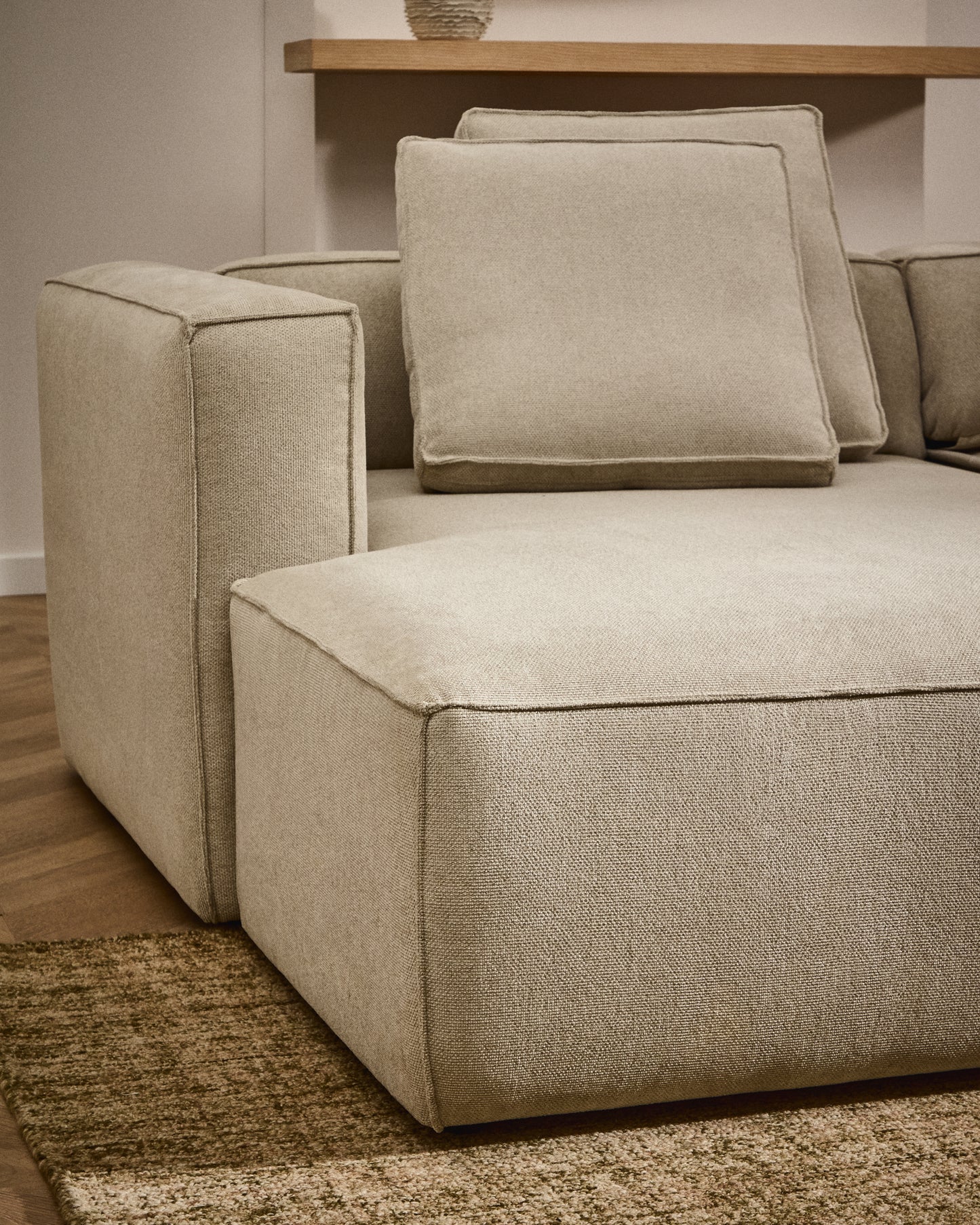 Divano letto Marela 3 posti con chaise longue sinistra in ciniglia beige 236 cm