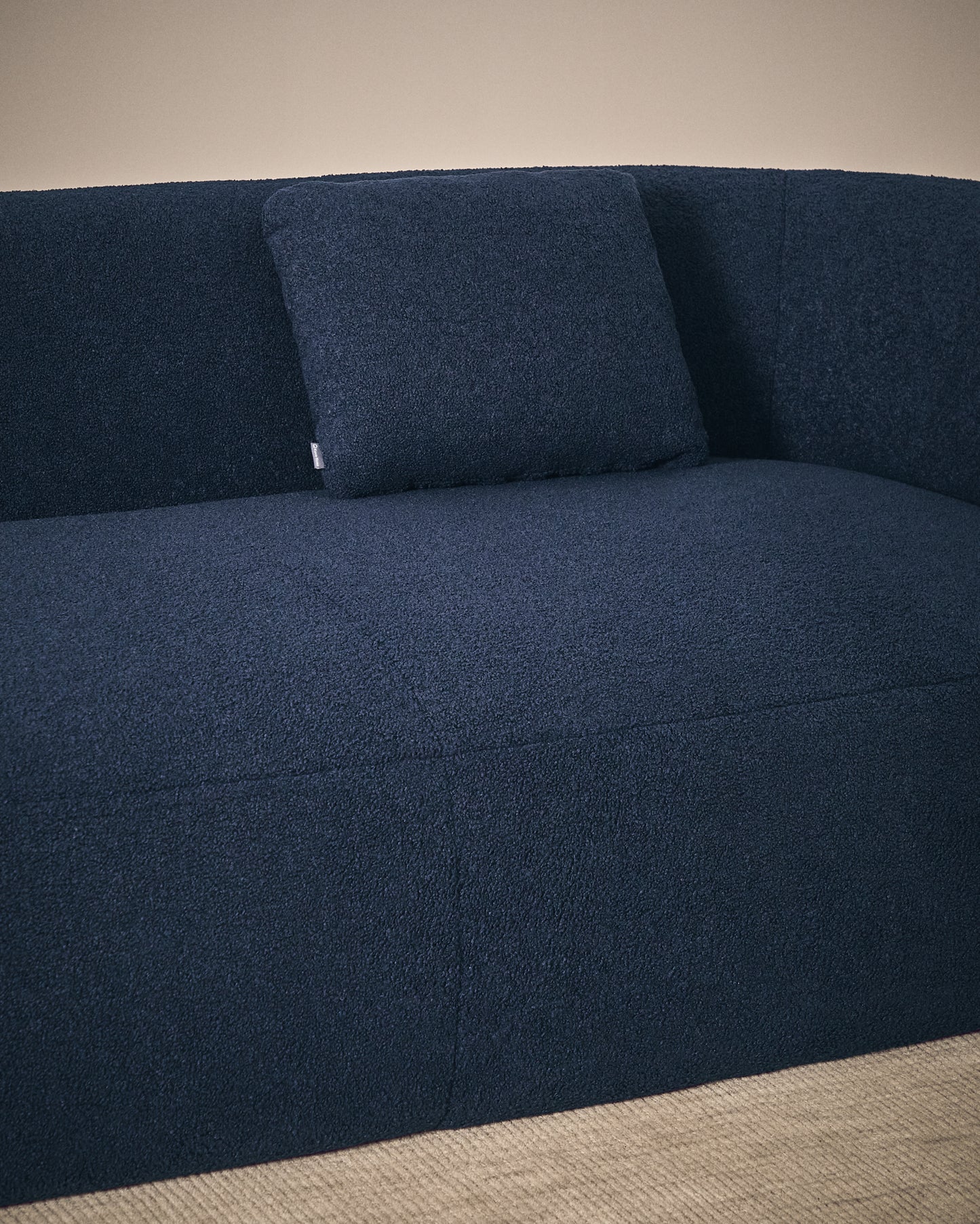 Cuscino Martina in bouclé blu navy 47 x 36 cm