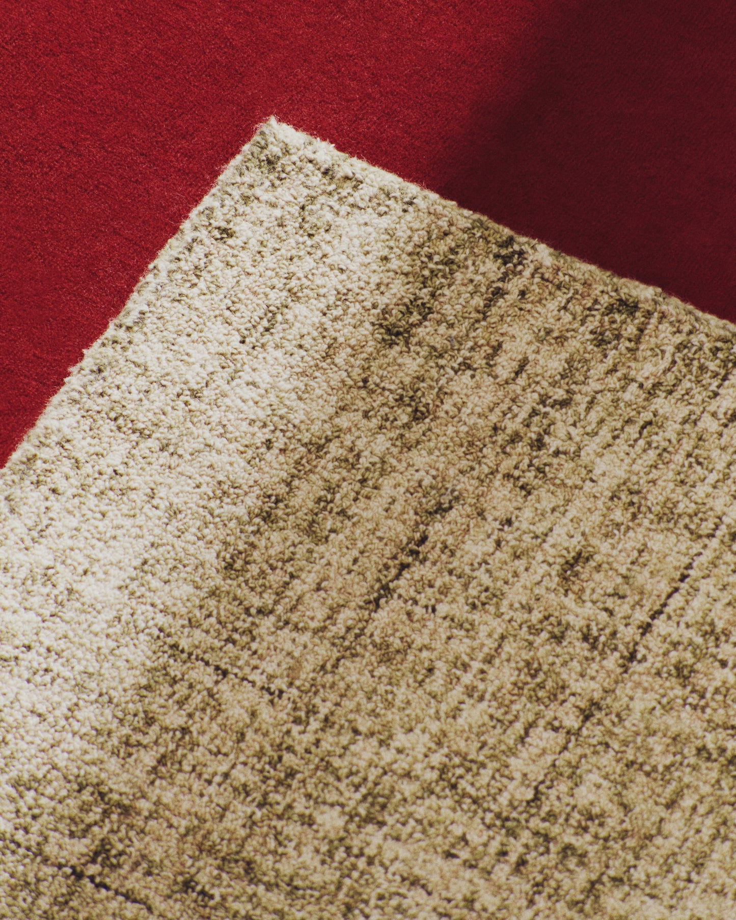 Tappeto Zarn in misto lana effetto mini bouclé 200 x 300 cm