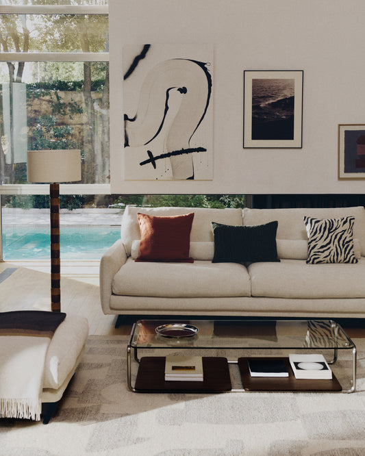 Divano Veliro 2 posti in ciniglia beige con gambe in acciaio nero 210 cm