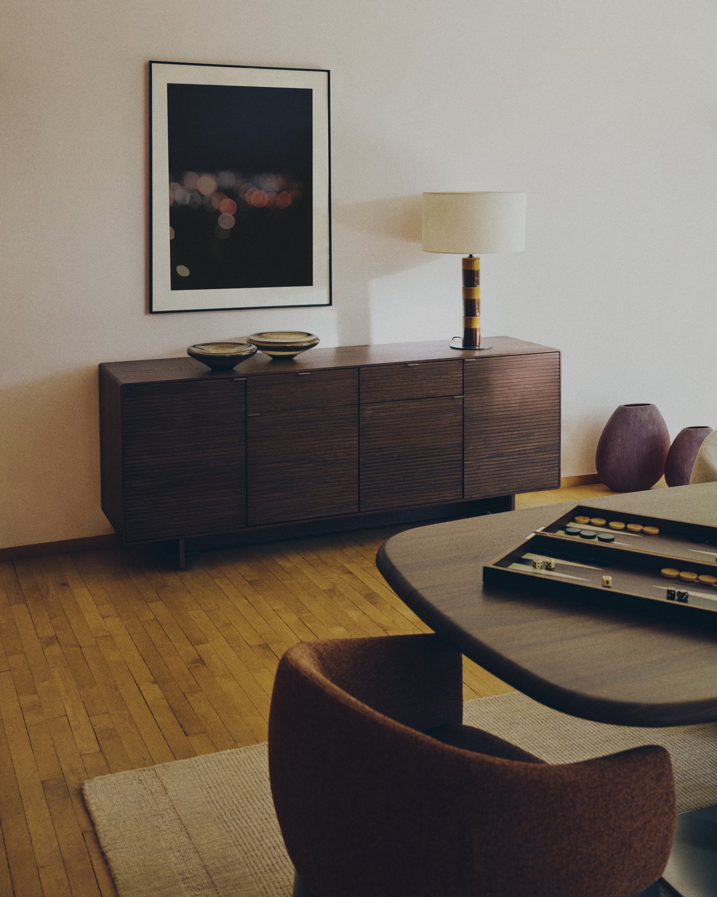 Credenza Norlen 4 ante e 2 cassetti in impiallacciato di noce 194,5 x 78 cm