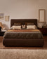 Letto sfoderabile Dafra in ciniglia marrone scuro con contenitore apribile per materasso 180 x 200 cm