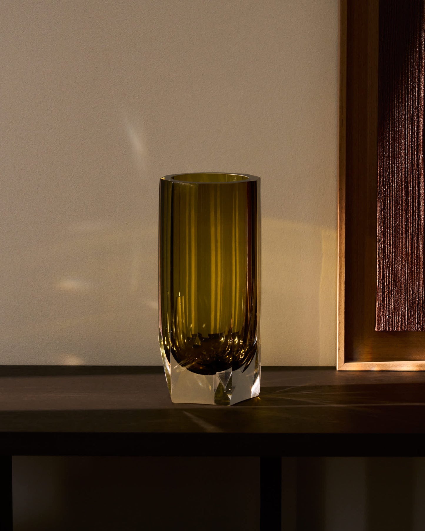 Vaso Uconi in vetro verde oliva 26 cm