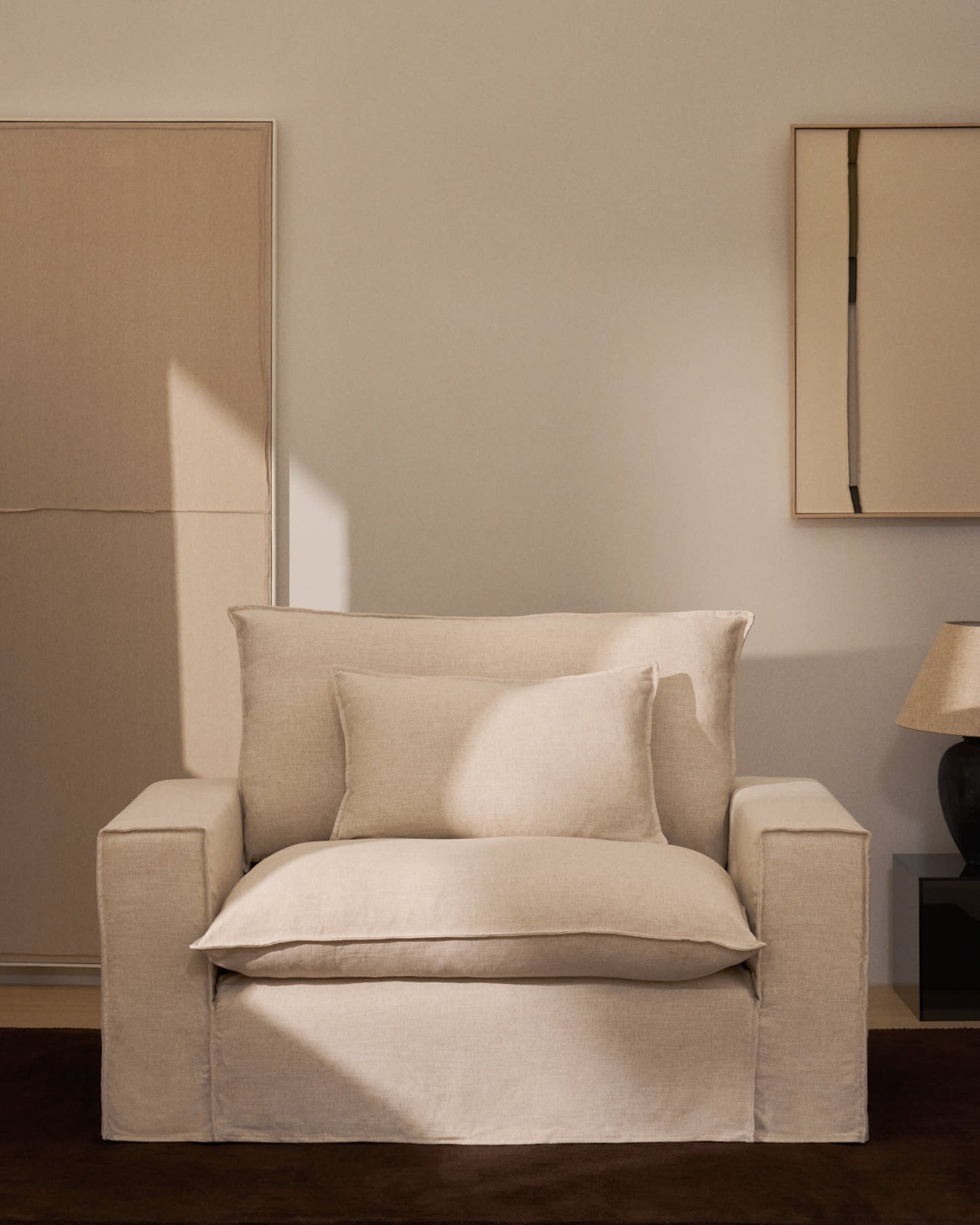 Poltrona sfoderabile Anarela in lino e viscosa beige 150 cm FSC Mix Credit