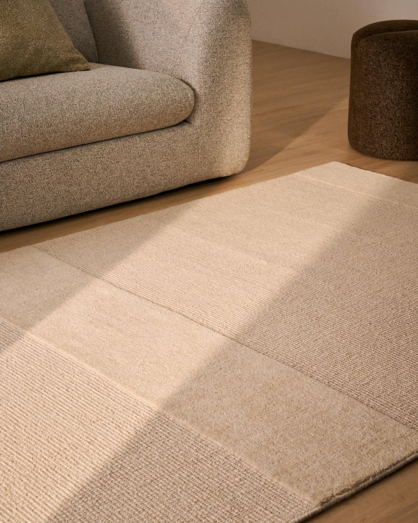 Tappeto Esola in lana beige 160 x 230 cm