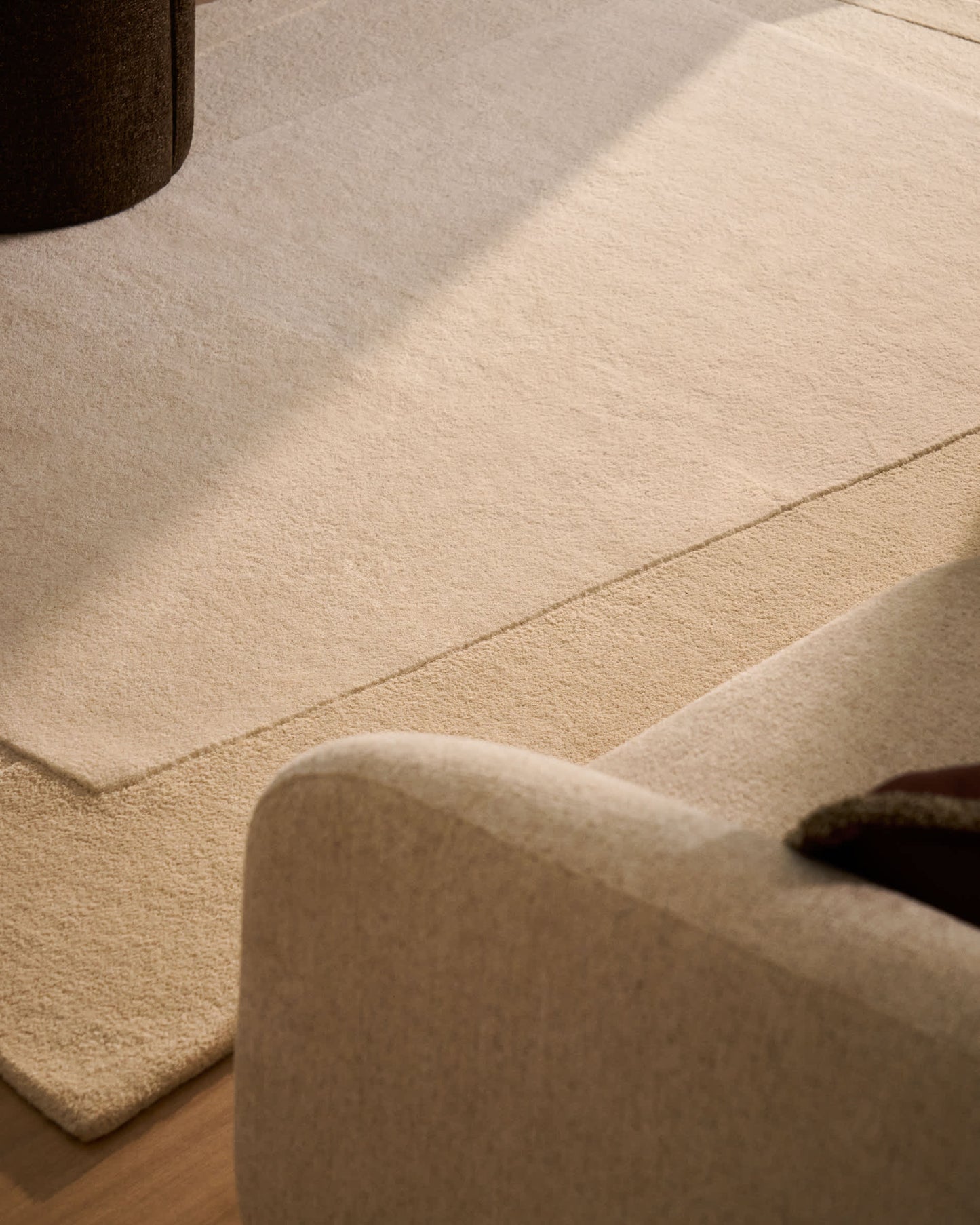 Tappeto Dennie in lana con motivo beige 200 x 300 cm
