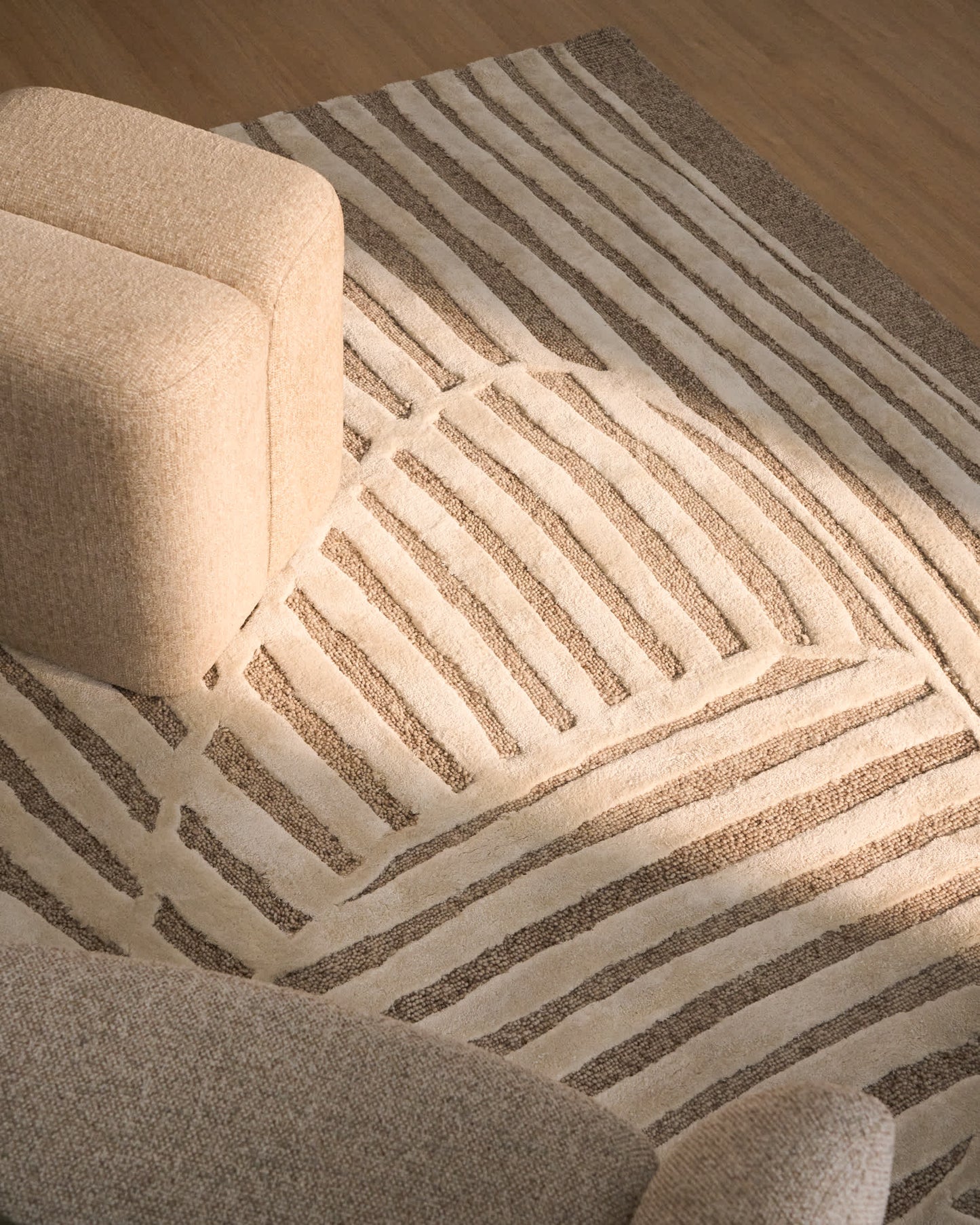 Tappeto Colire in lana e viscosa beige 160 X 230 cm