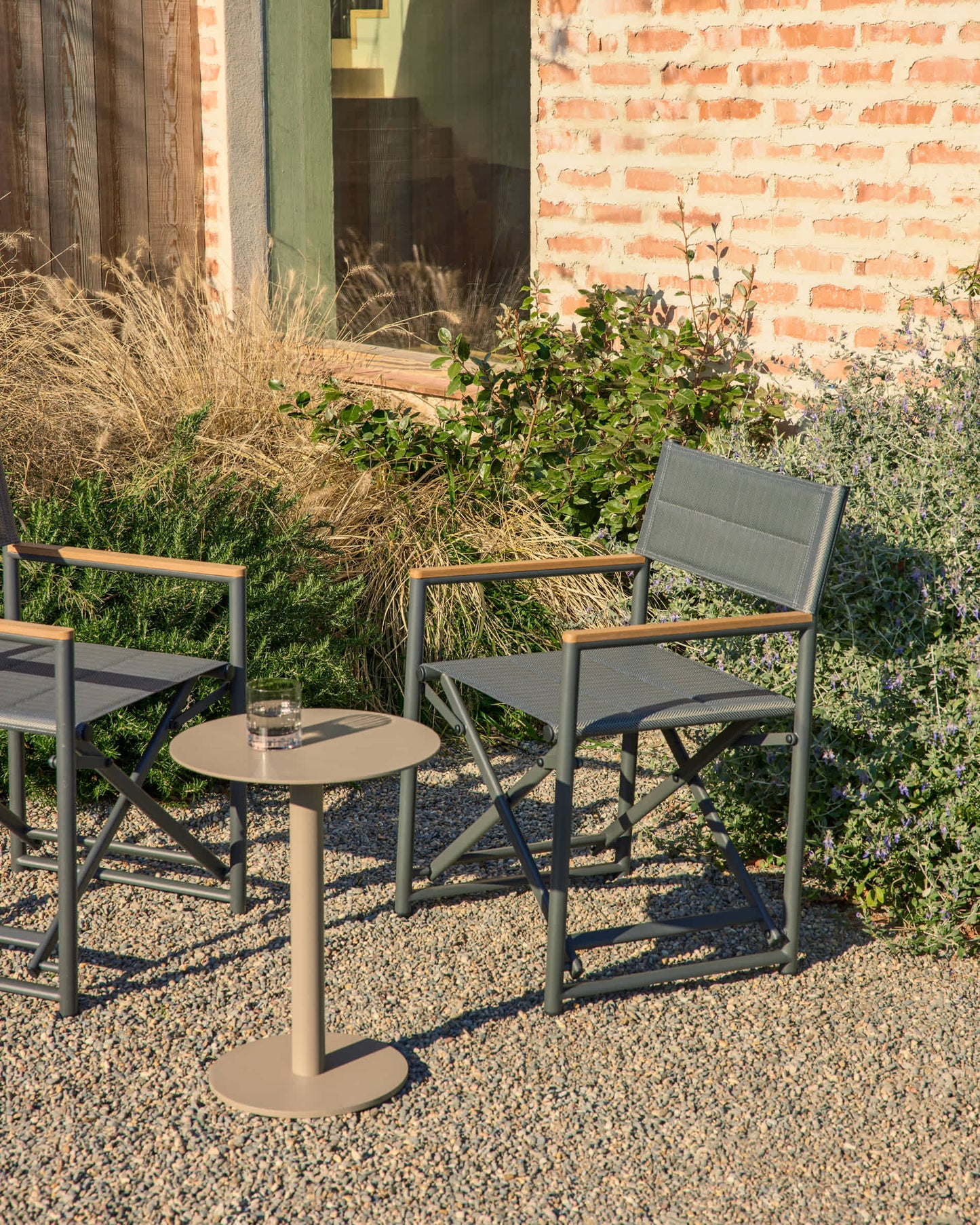 Sedia pieghevole per esterni Tisno in alluminio grafite e textilene grigio