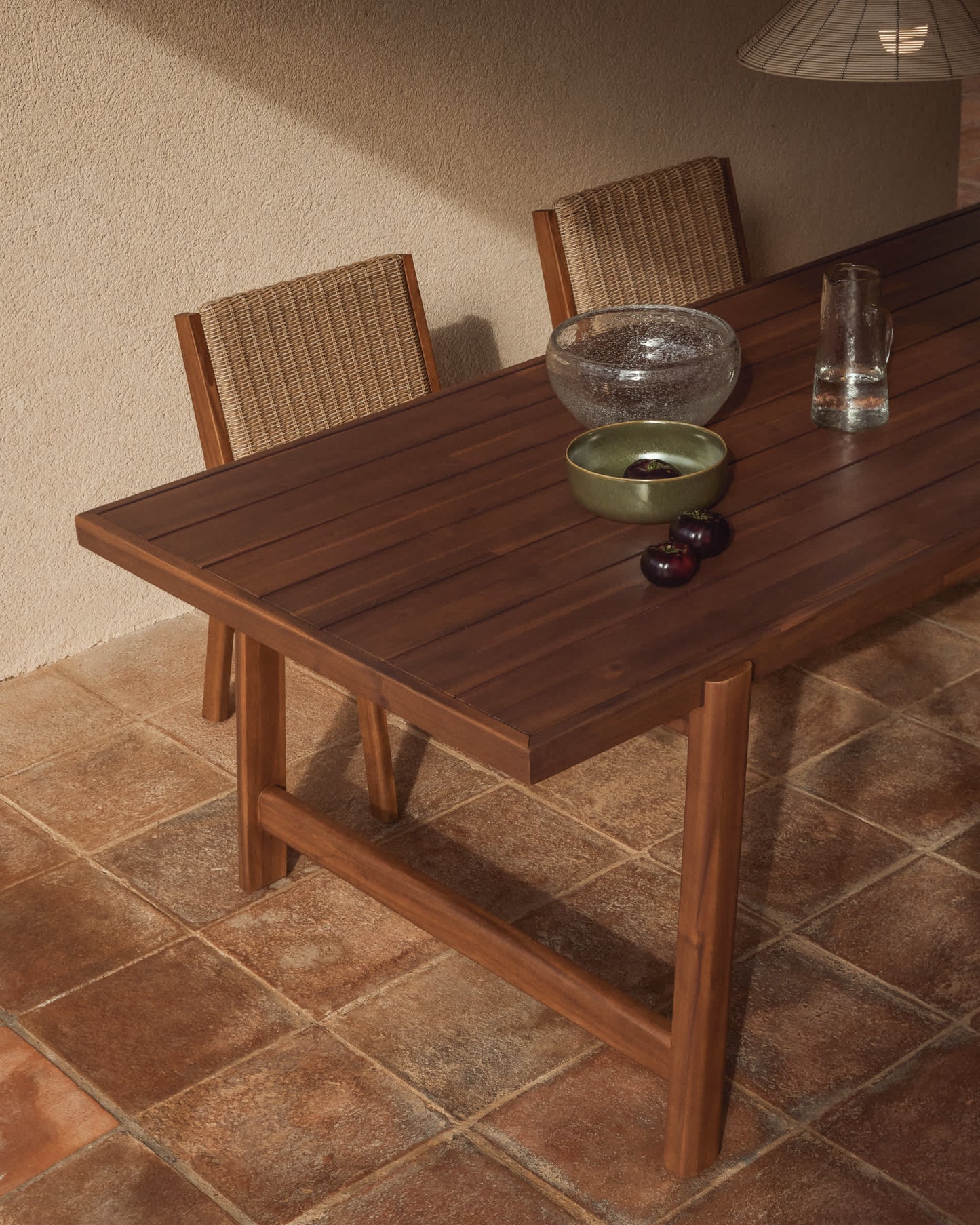 Tavolo da esterni Itani in legno massiccio di acacia 200 x 100 cm FSC 100%