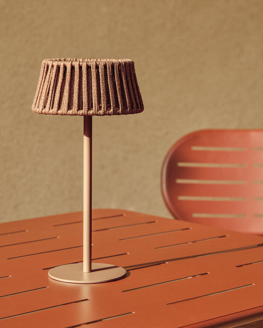 Lampada da tavolo solare per esterni Aldet in corda piatta con base in metallo beige