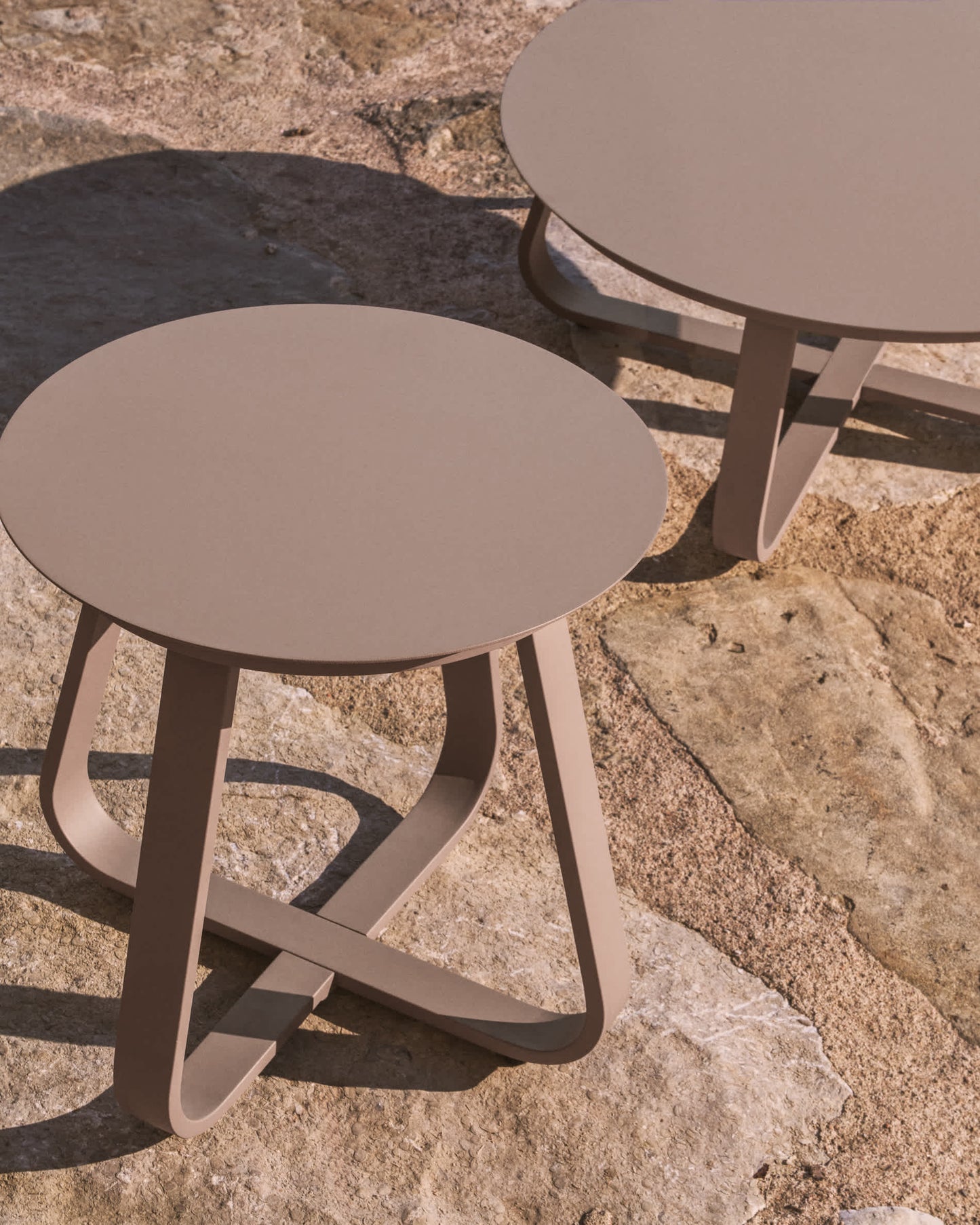 Tavolino da appoggio per esterno Tamaris in alluminio tortora Ø 48 cm