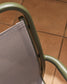 Sedia impilabile da esterno Luri in alluminio verde e texteline beige