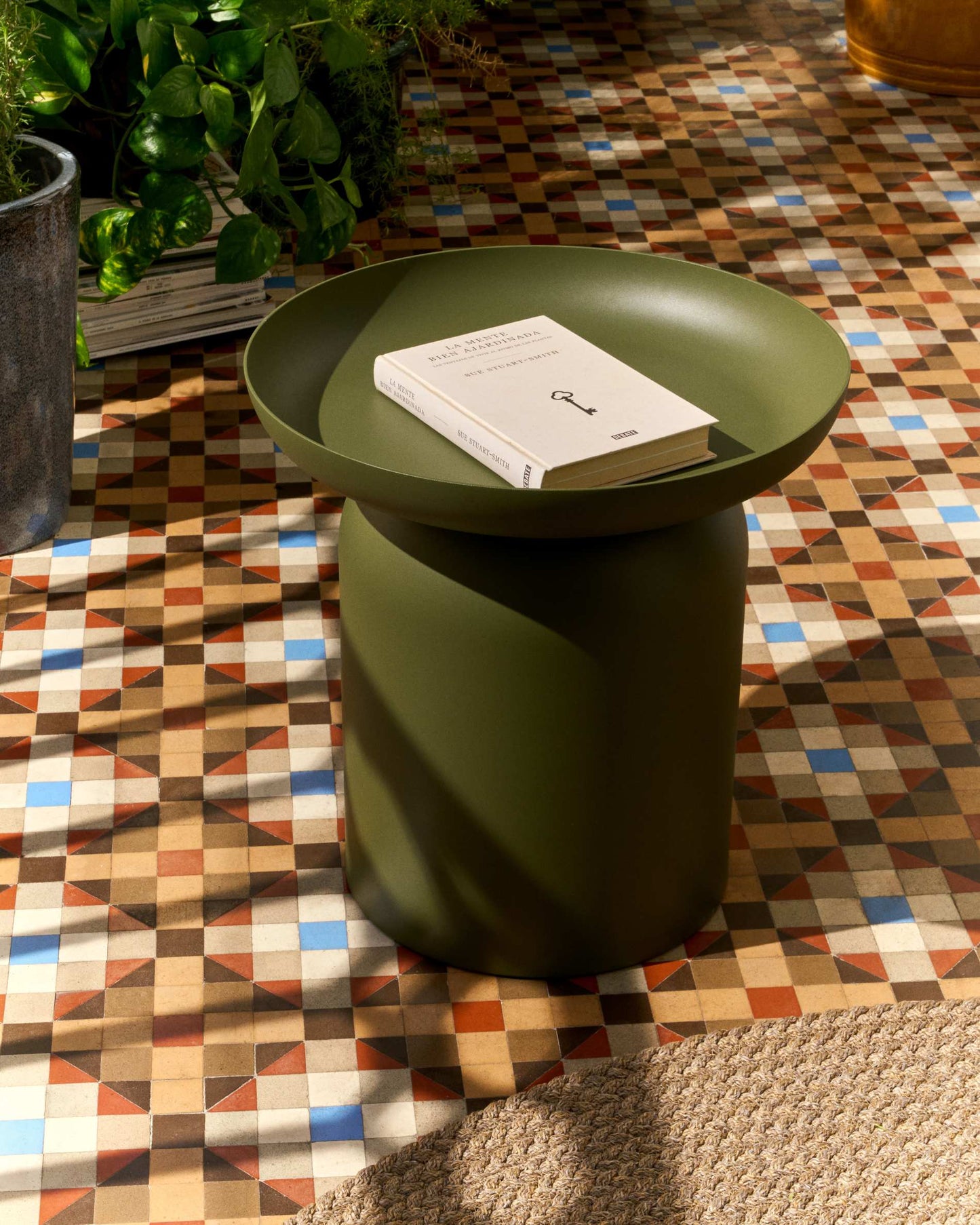 Tavolino da appoggio Arcola in alluminio verde Ø 45 cm
