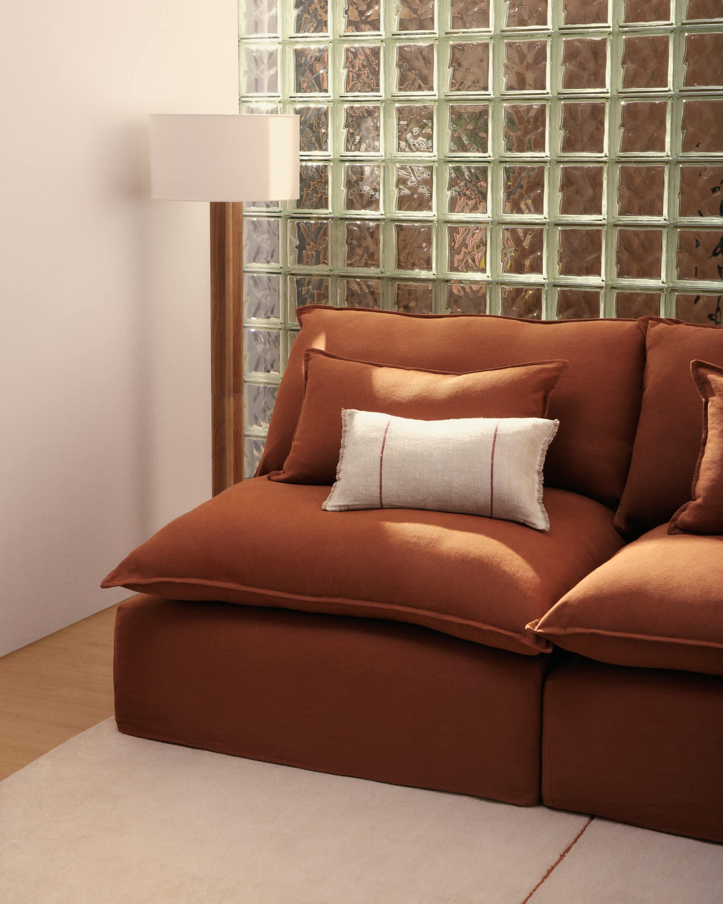 Divano angolare modulare sfoderabile Anarela 6 posti in 100% lino terracotta 327 x 217 cm / 217 x 327 cm FSC Mix Credit