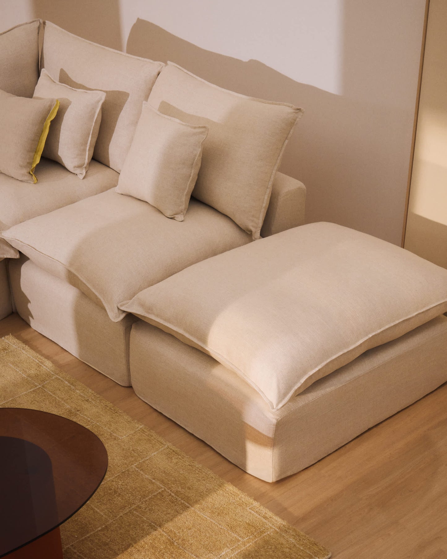 Divano angolare modulare sfoderabile Anarela 4 posti in lino e viscosa beige 307 x 287 cm FSC Mix Credit