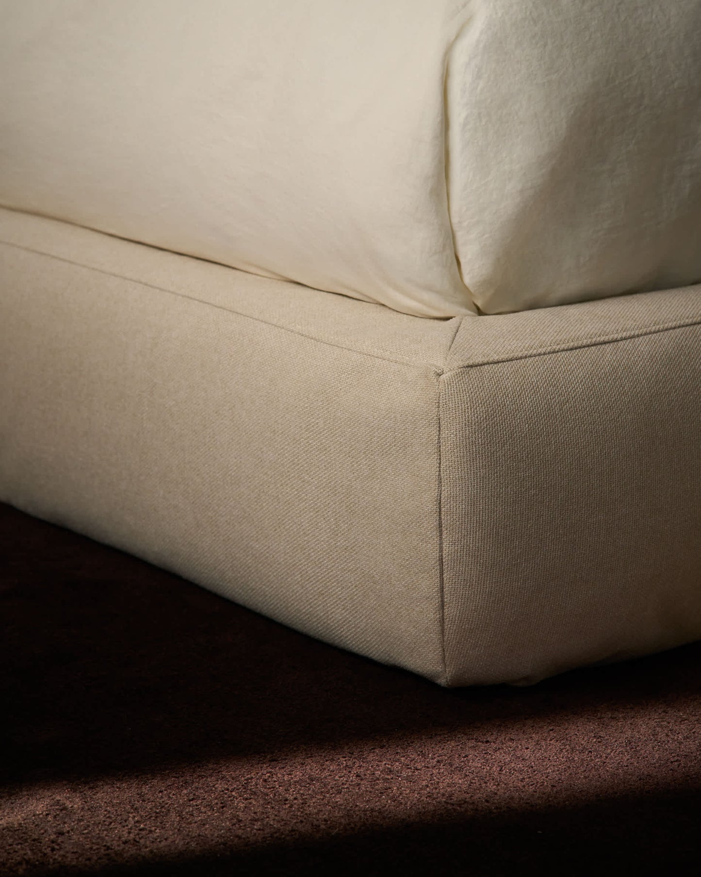 Letto sfoderabile con rete sollevabile Blok écru per materasso da 160 x 200 cm FSC Mix Credit