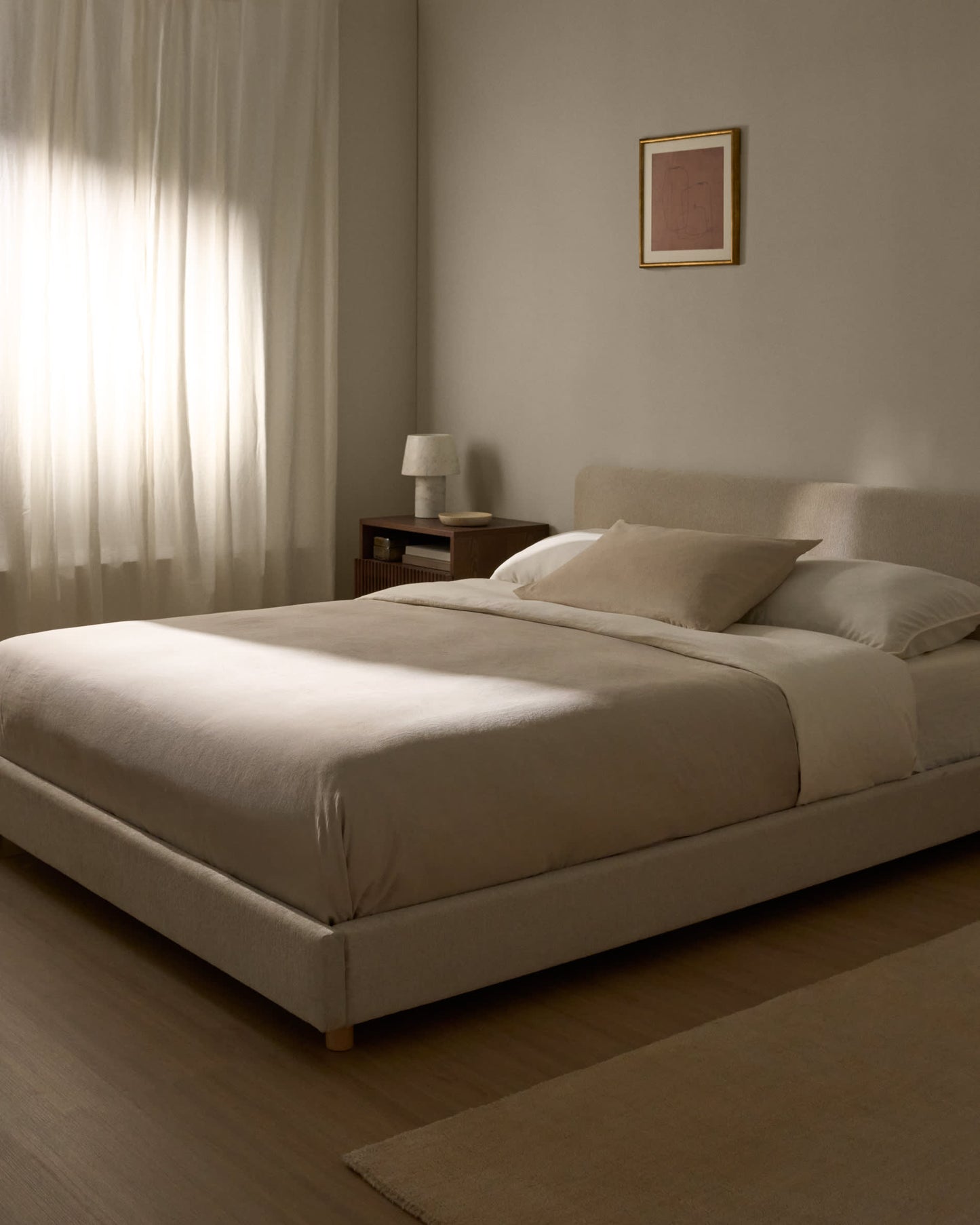 Letto Selven in ciniglia beige per materasso da 180 x 200 cm