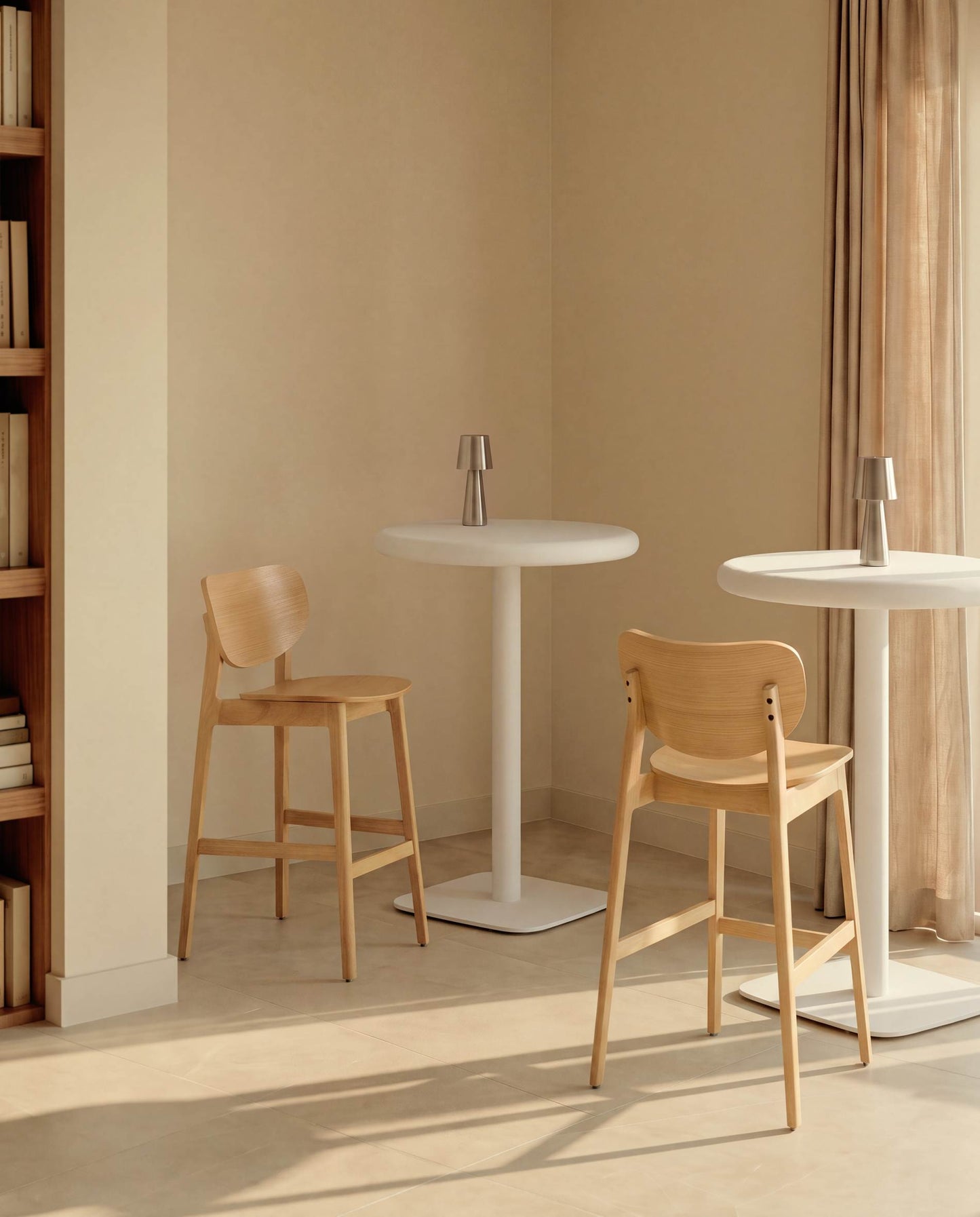 Sgabello Ludara in impiallacciato di rovere 65 cm
