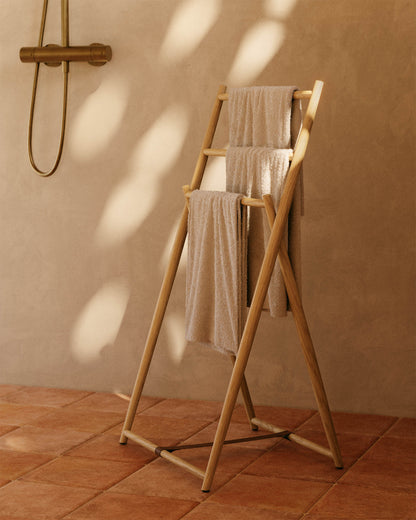 Portasciugamani Kenta in legno massiccio di teak 50 x 95 cm