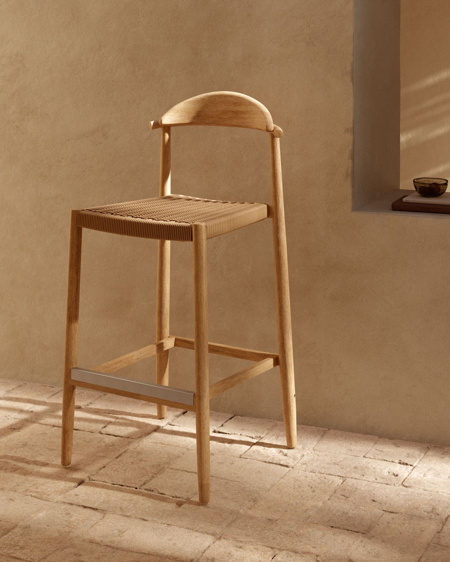 Sgabello Nina in legno massello di acacia altezza 76 cm