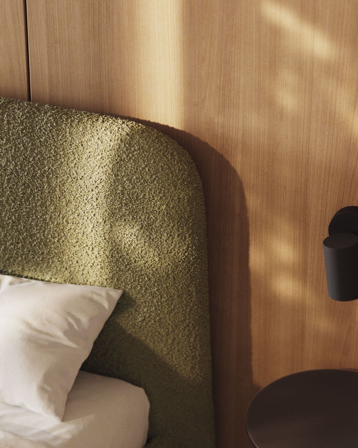 Letto sfoderabile Martina in montone sintetico verde scuro per materasso da 180 x 200 cm FSC Mix Credit
