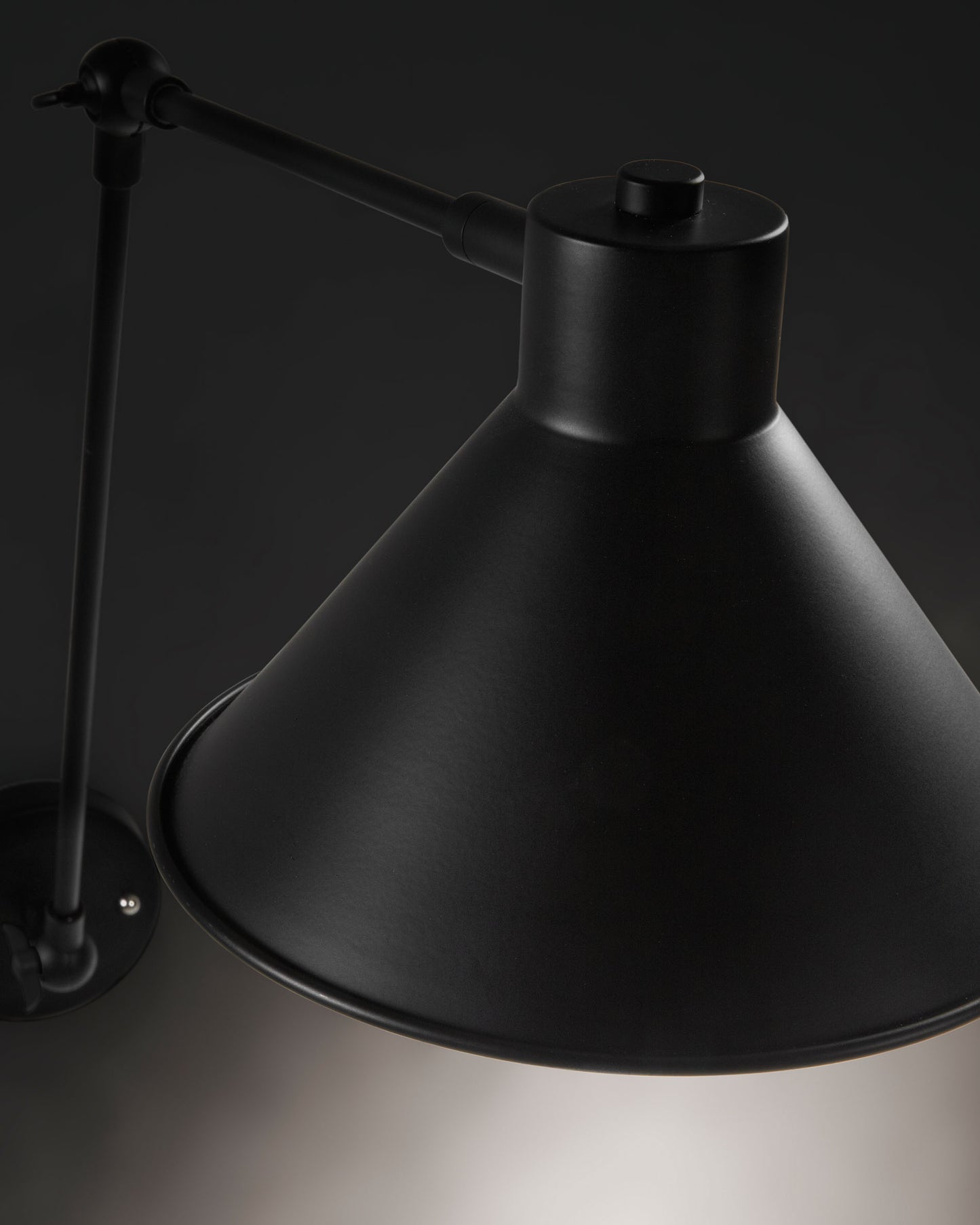 Lampada da parete Dione nero