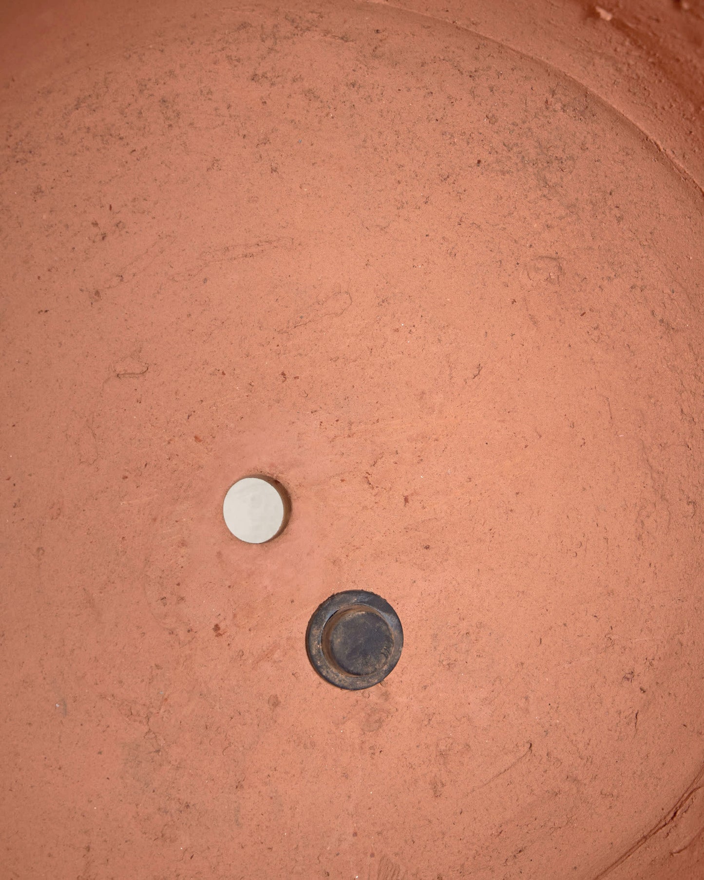 Set Karlina di 2 vasi con piattino in terracotta