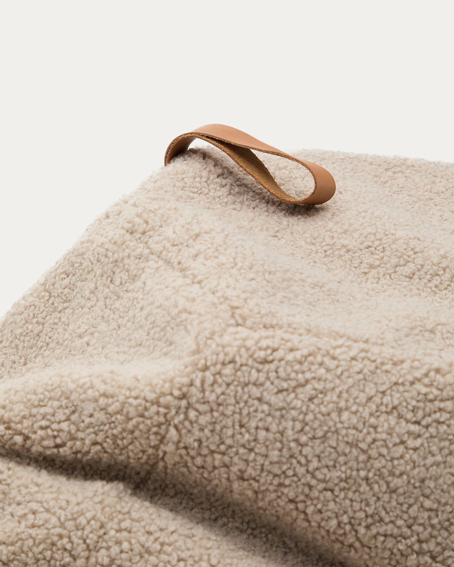 Pouf Vicka tessuto bouclé beige Ø 70 cm