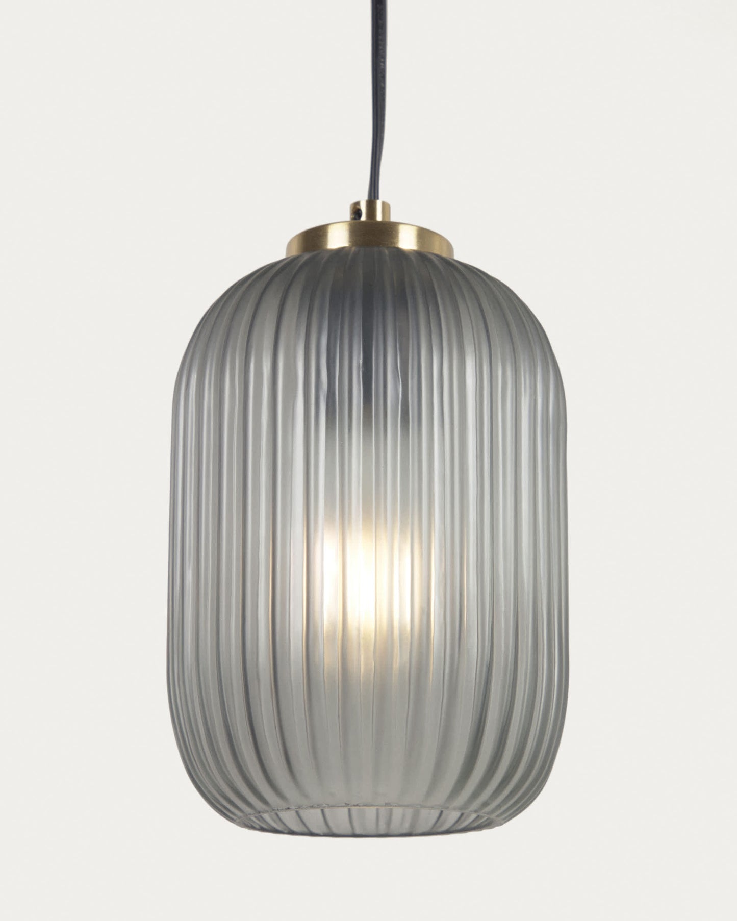 Lampada Hestia in metallo con finitura ottone e vetro grigio