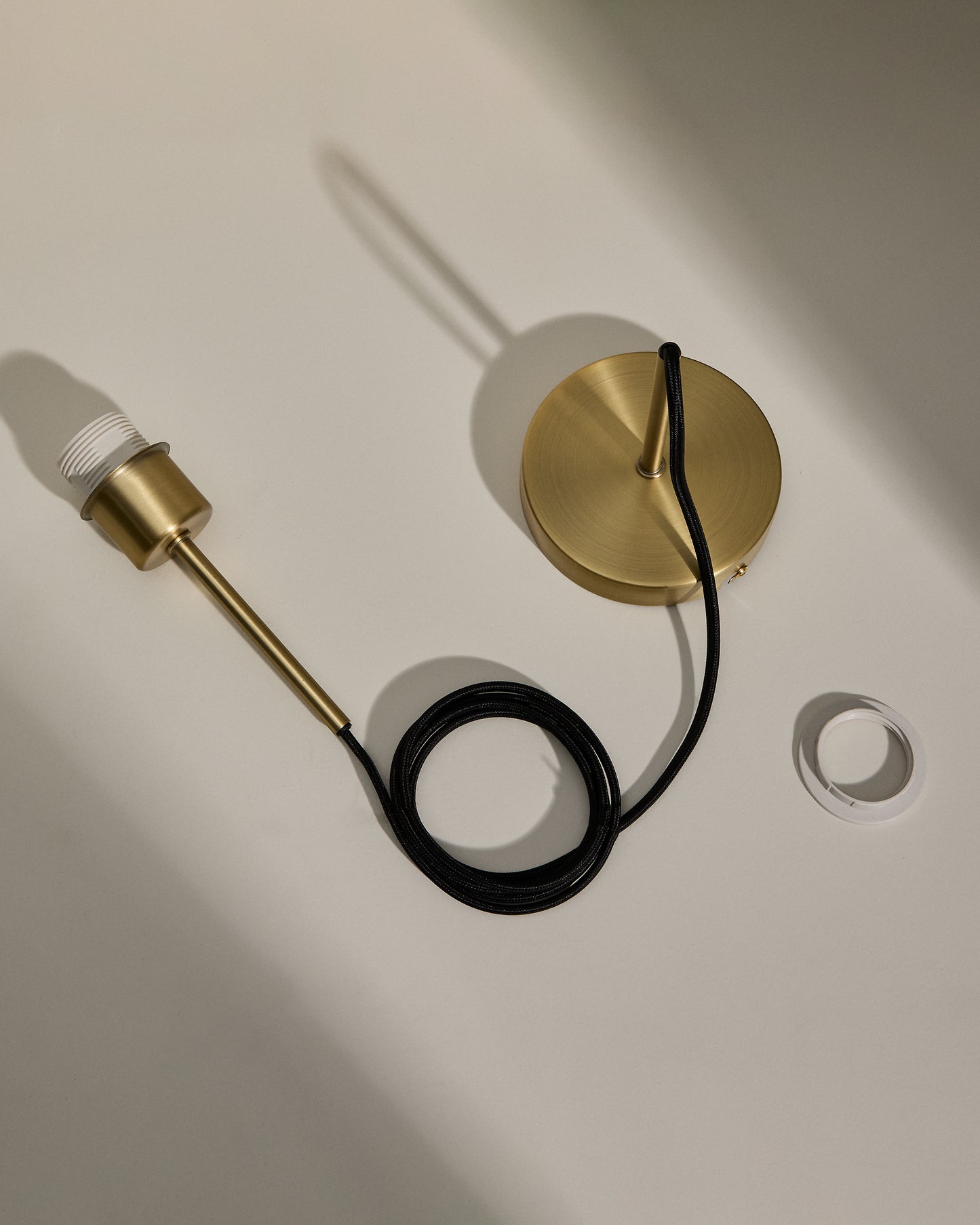 Supporto per lampada da soffitto Fulvia in metallo finitura oro 150 cm