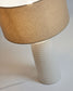 Lampada da tavolo Mijal in ceramica finitura bianca