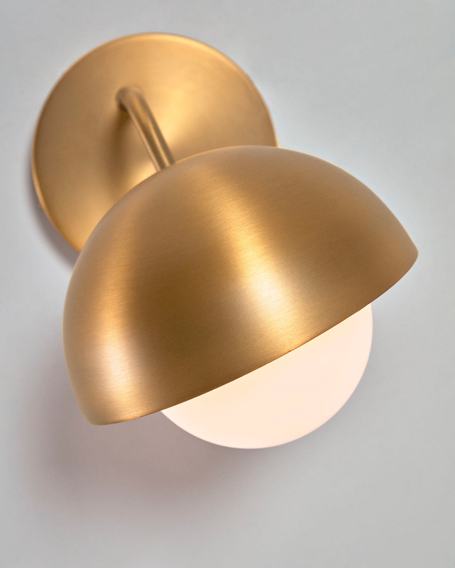 Applique da parete Lonela in metallo finitura ottone
