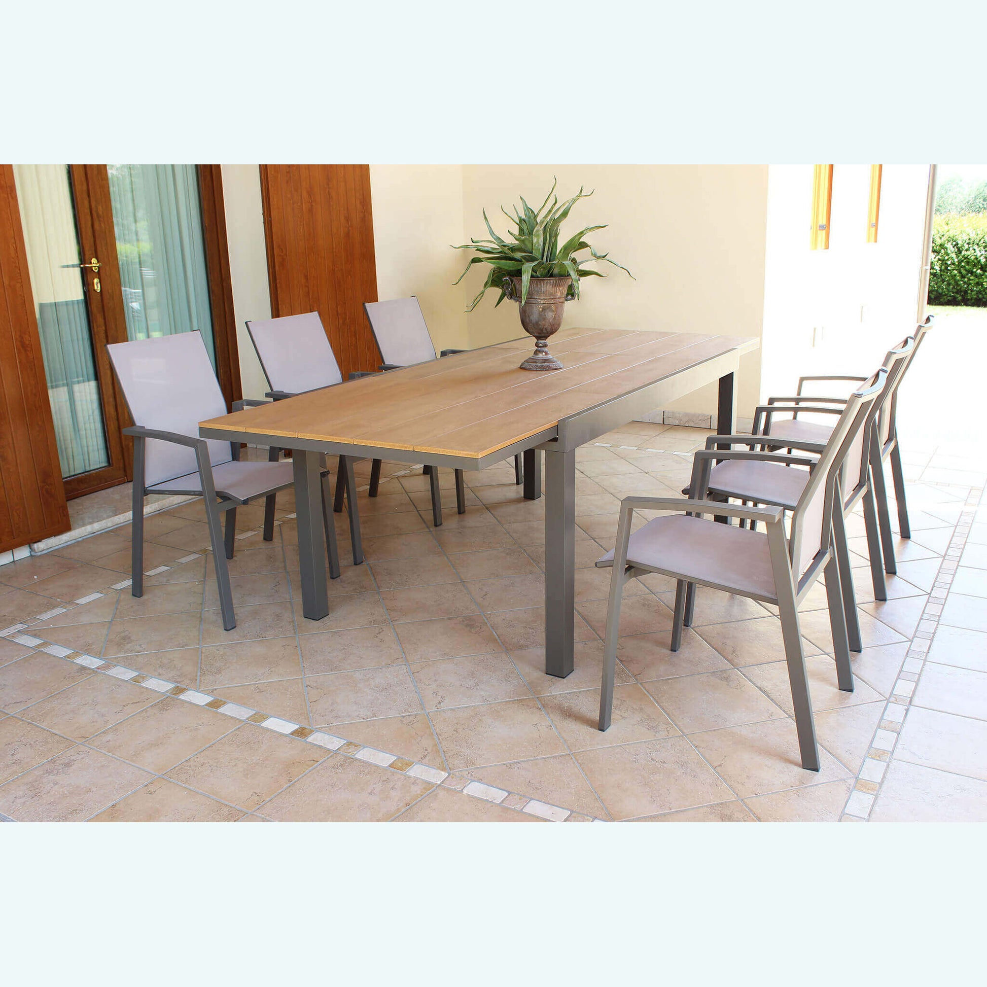 Taupe