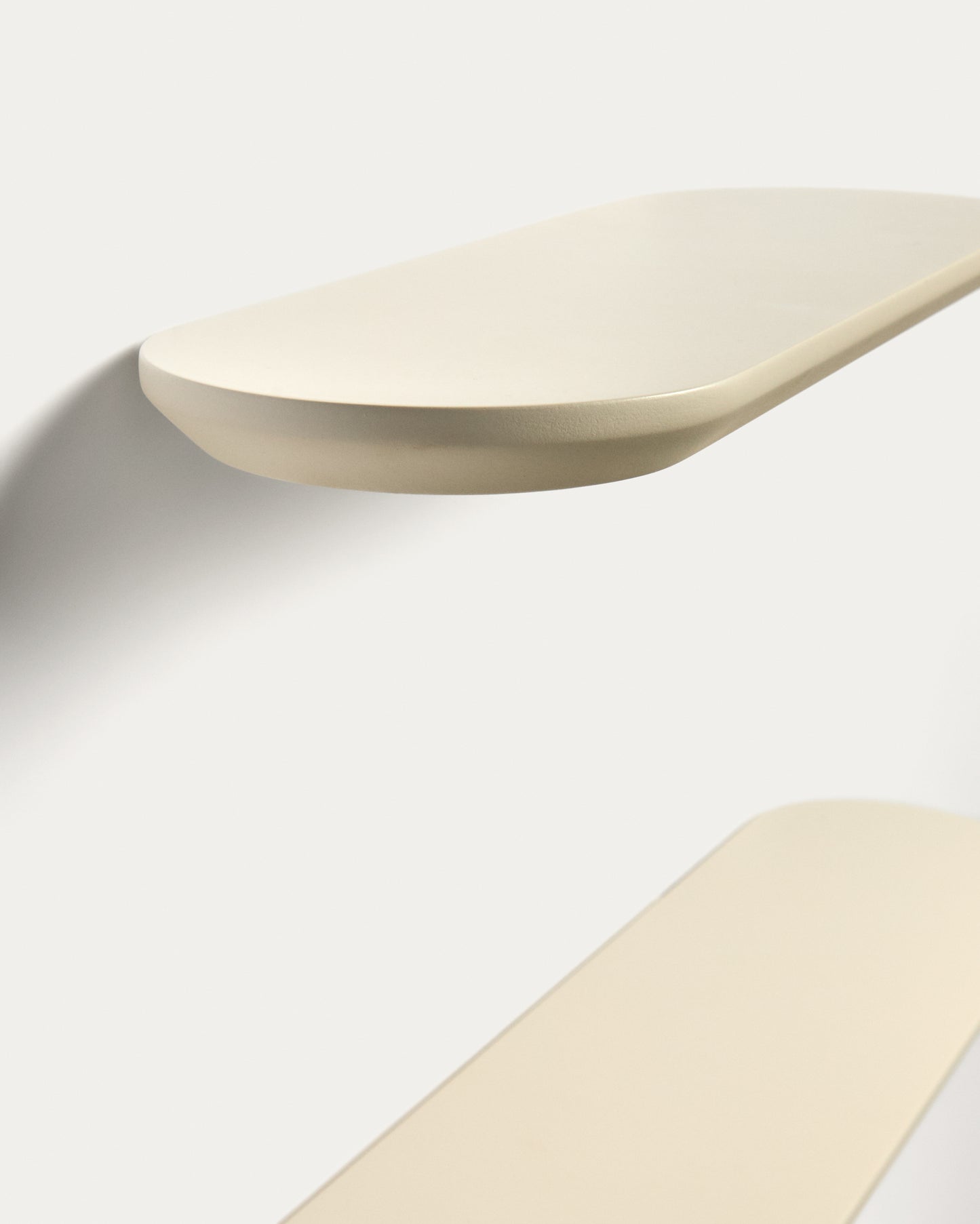 Set Arely di 2 mensole in MDF con finitura laccata beige 35 cm/55 cm
