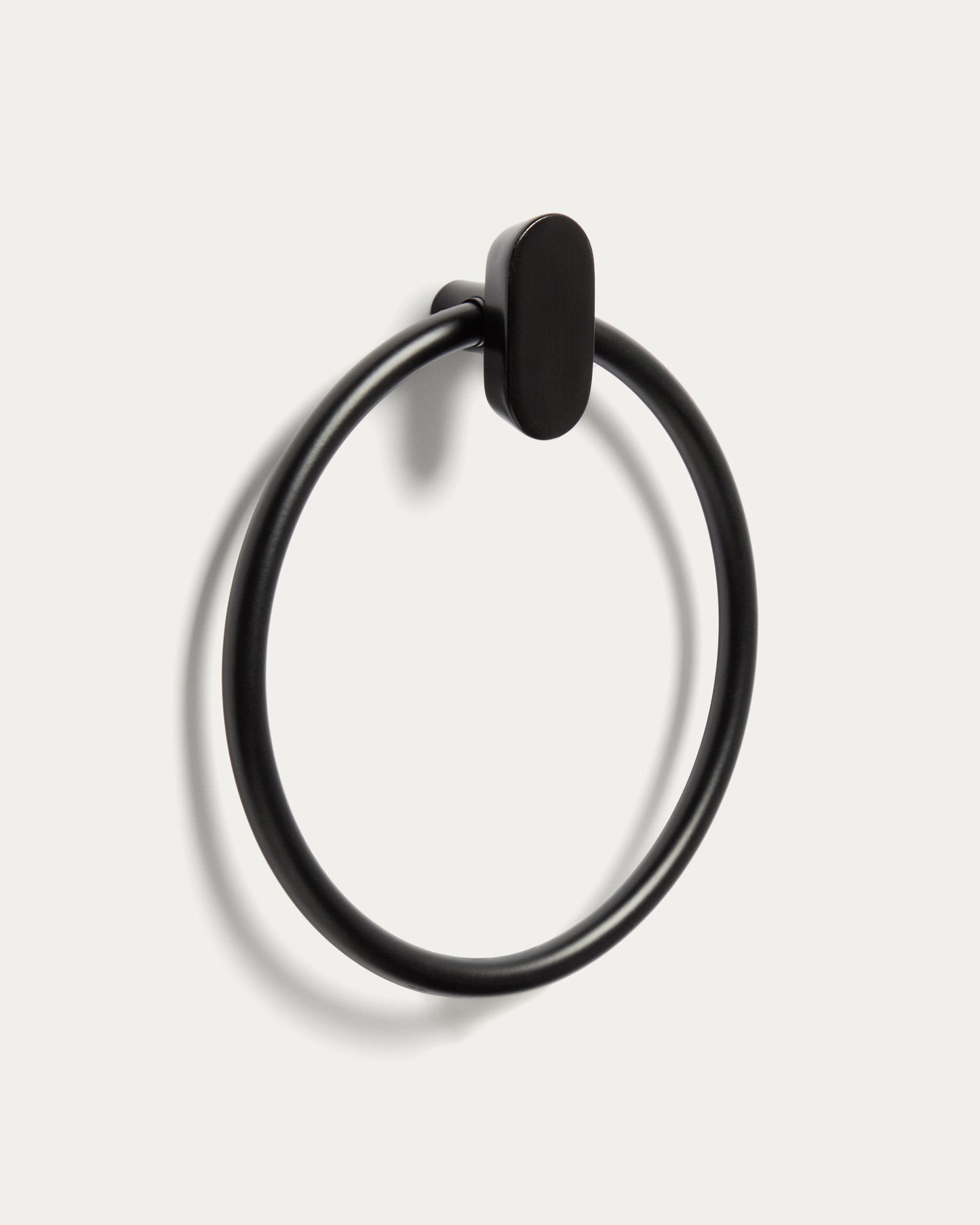 Portasciugamani Arely con anello in metallo nero