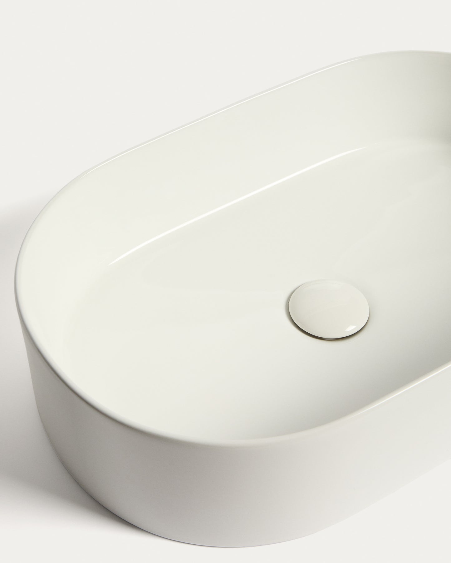 Lavabo da appoggio Ovara in ceramica bianca smaltata 50 x 31 cm
