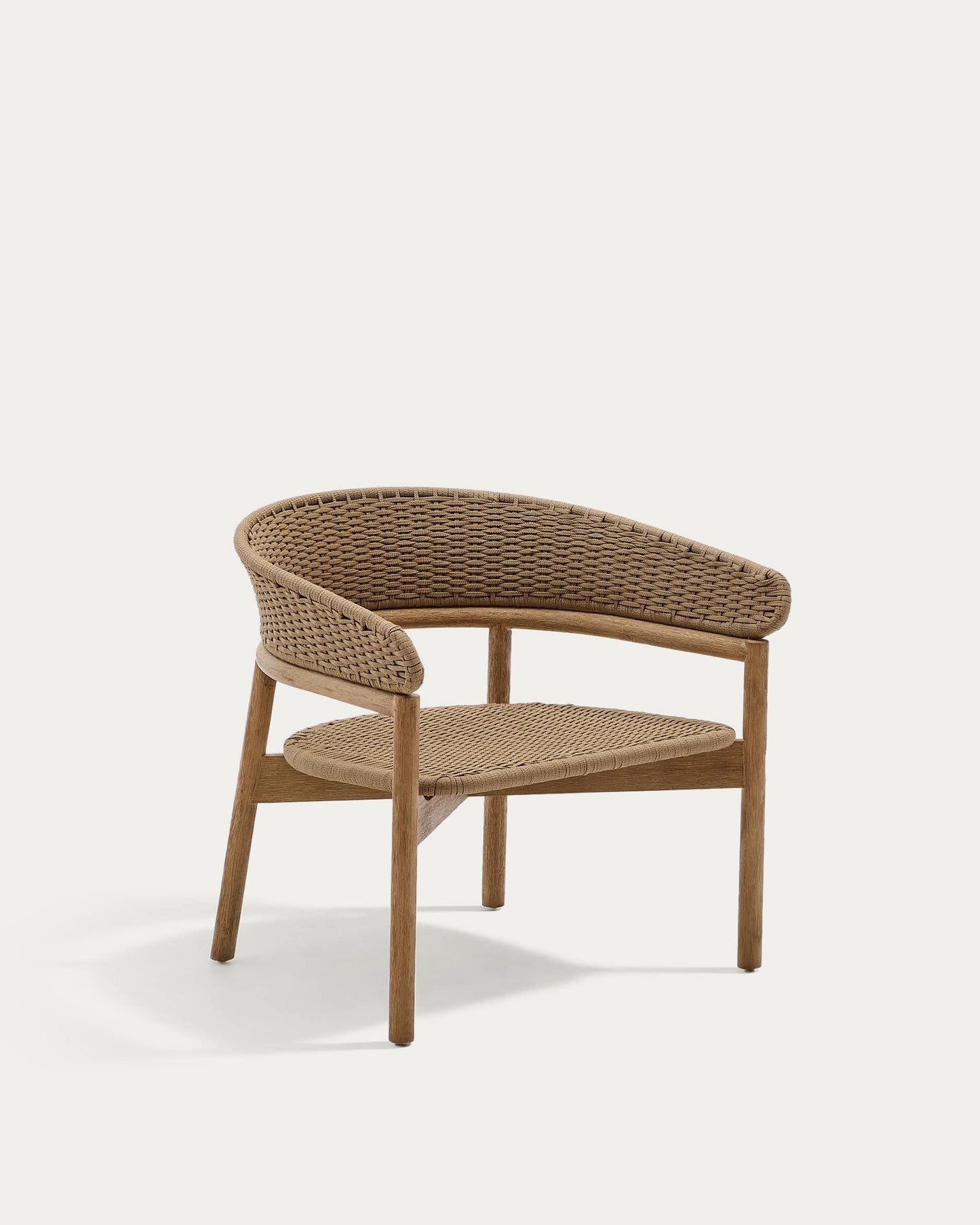 Poltrona Arinella in legno massiccio di acacia, finitura naturale e corda beige
