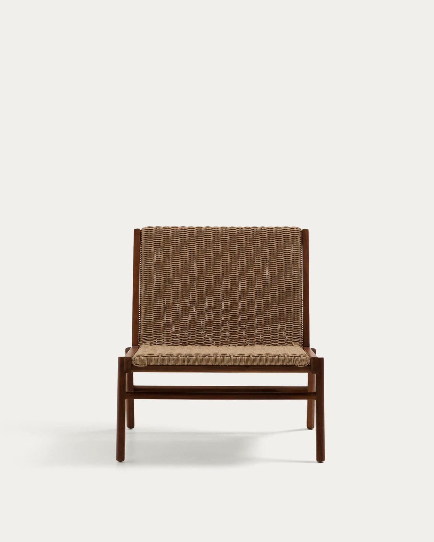 Poltrona Itani in legno massiccio di acacia e rattan sintetico