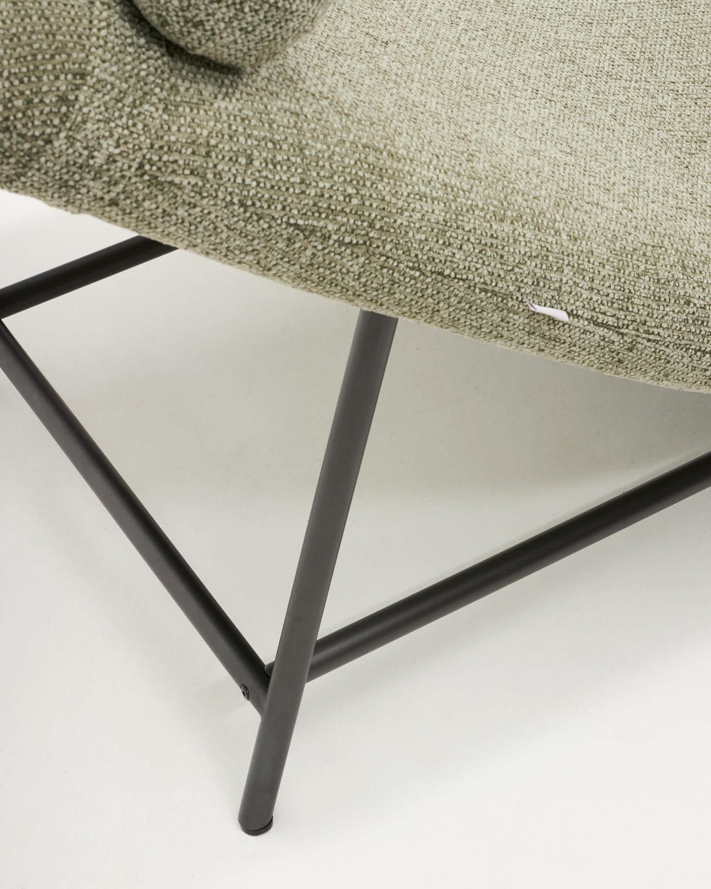 Divano Osla in ciniglia verde con gambe in acciaio inox spazzolato grafite 174 cm