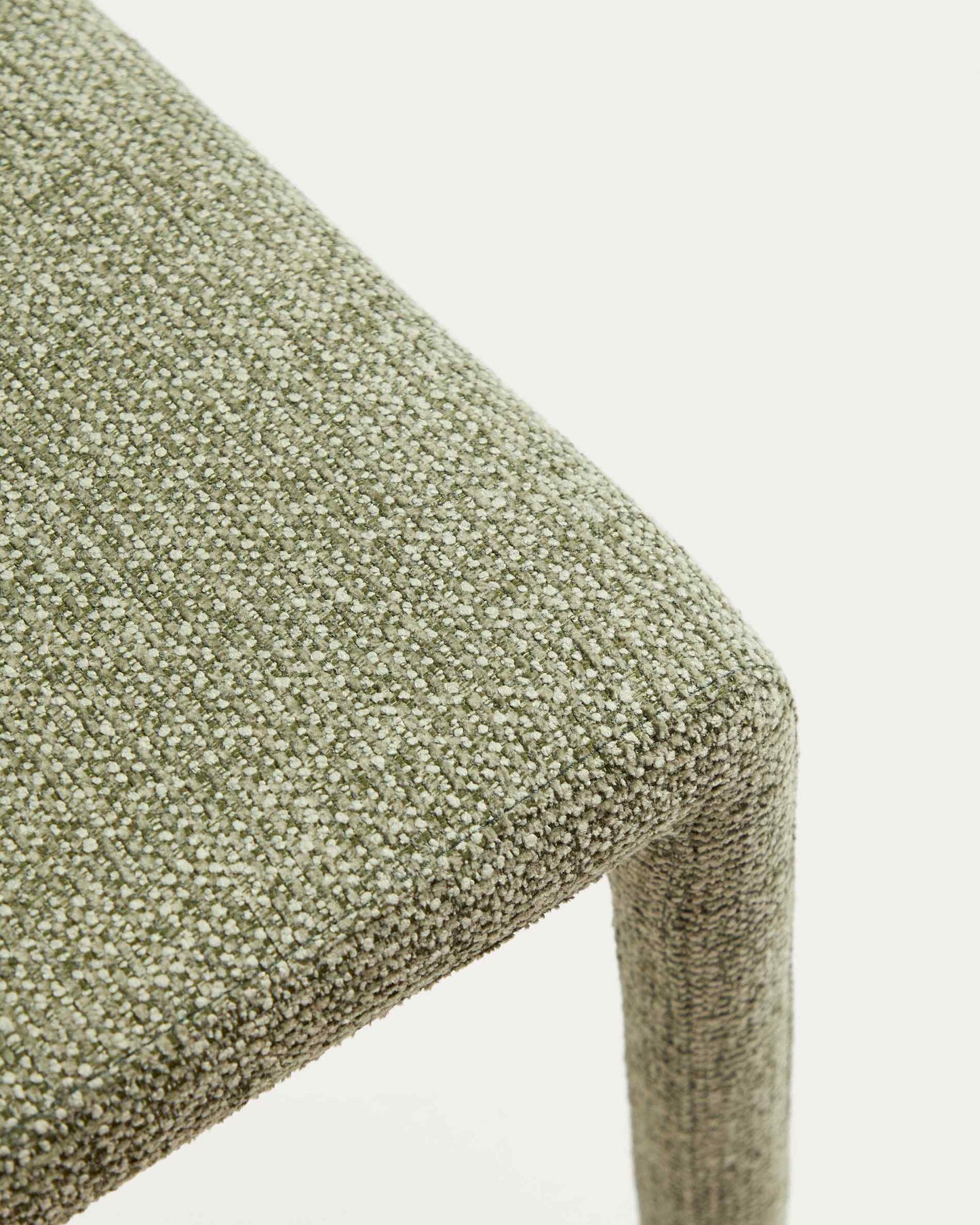 Sedia impilabile Loria in ciniglia verde FSC 100%