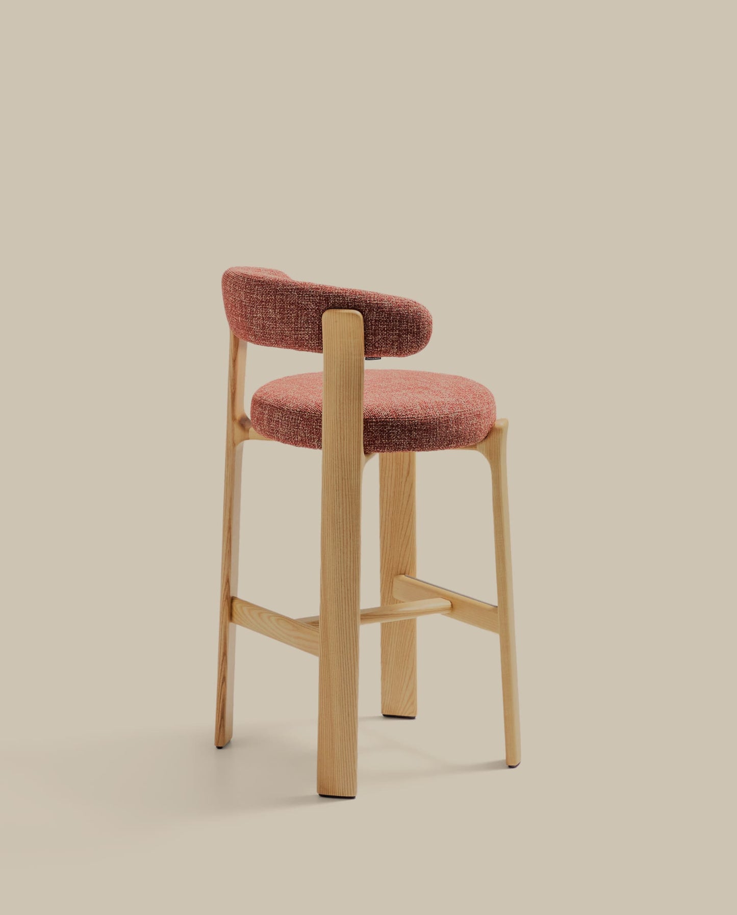 Sgabello Granite in ciniglia terracotta e legno massiccio di frassino con finitura in tonalità naturale 75 cm