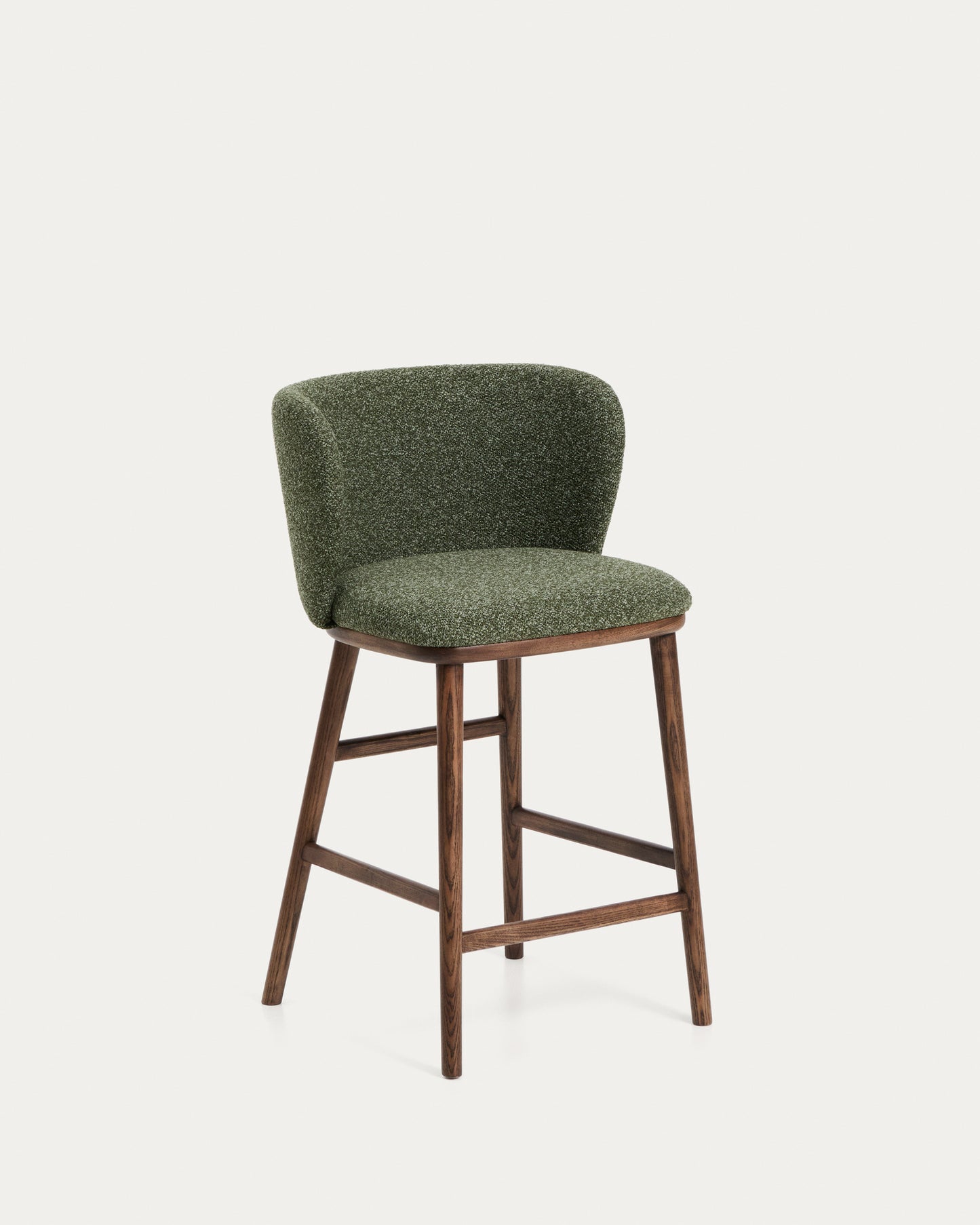 Sgabello Ciselia in ciniglia spessa verde scuro e gambe in legno massiccio di frassino con finitura noce 65 cm