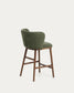 Sgabello Ciselia in ciniglia spessa verde scuro e gambe in legno massiccio di frassino con finitura noce 65 cm