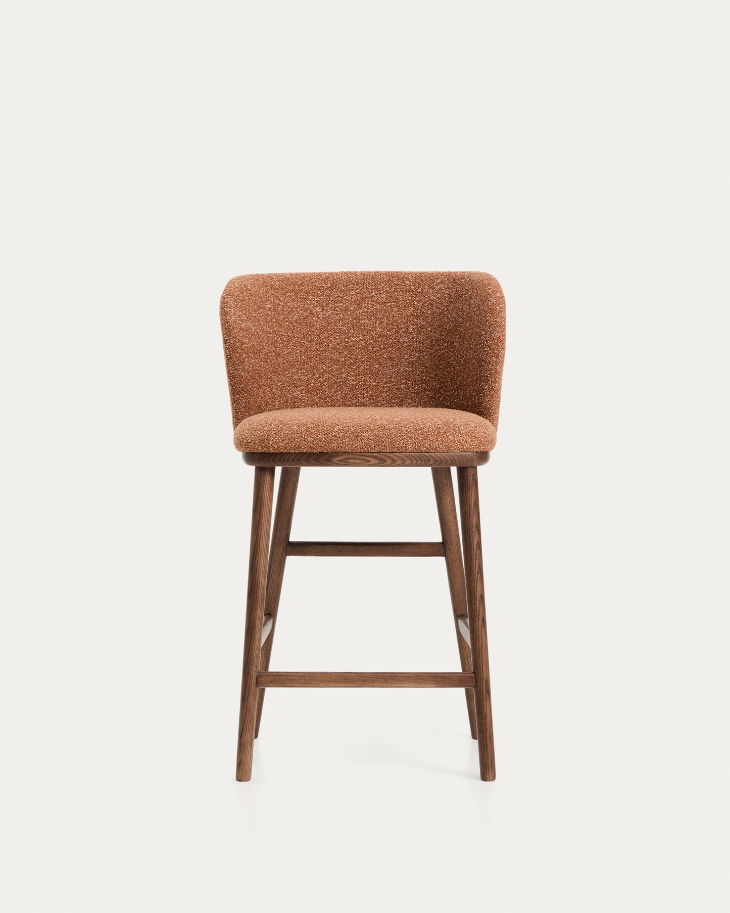 Sgabello Ciselia in ciniglia spessa terracotta e gambe in legno massiccio di frassino con finitura noce 65 cm
