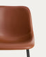 Sedia Zahara in poliuretano marrone con gambe in acciaio rifinito in nero FSC 100%